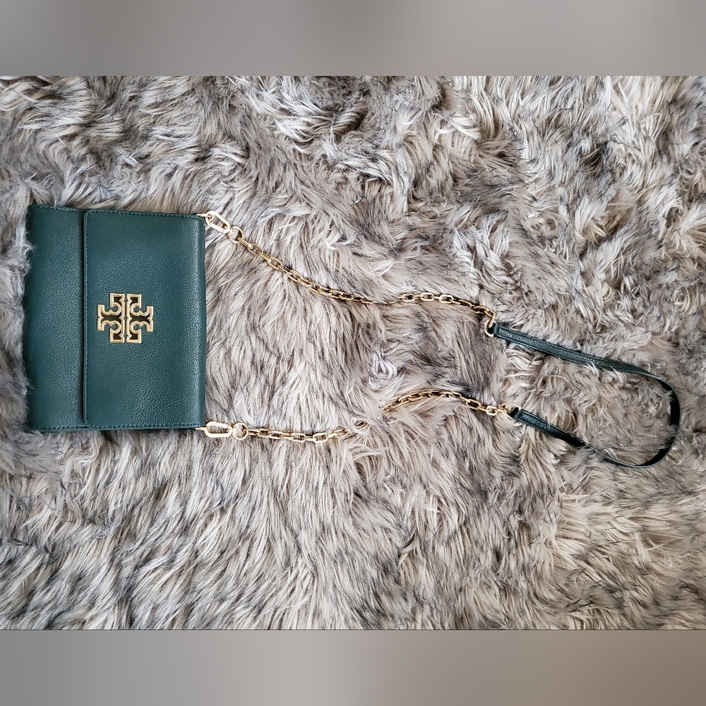 TORY BURCH Britten Chain Wallet/Crossbody